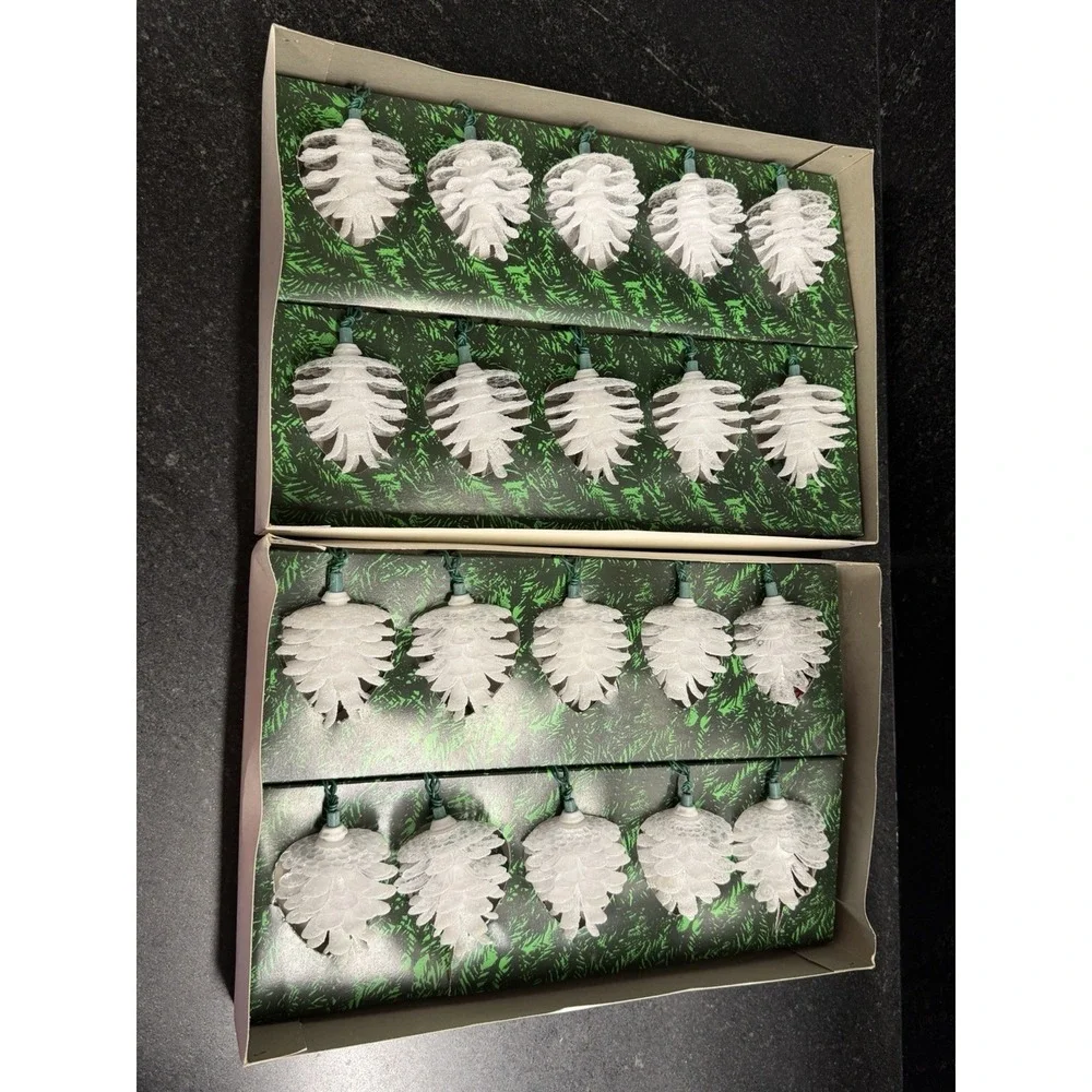 Vintage NOS Santa's World Italian Pine Cone Christmas Lights 2 Sets Tested Works